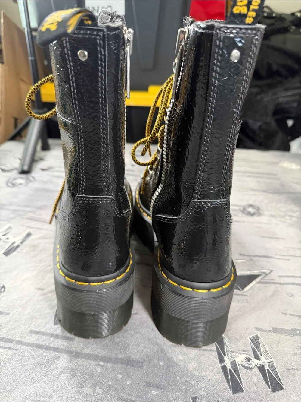 DR MARTENS GHILANA MAX PLATFORMS PATENT LEATHER SZ 8 UK 6